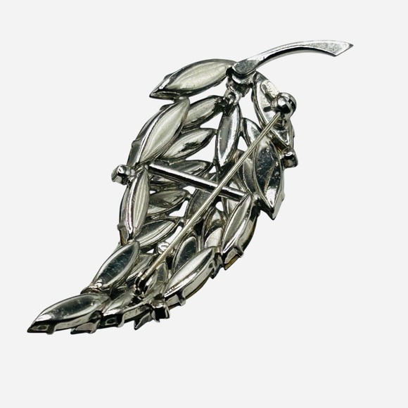 Vintage Austria Blue Rhinestone Leaf Brooch - Picture 5 of 6